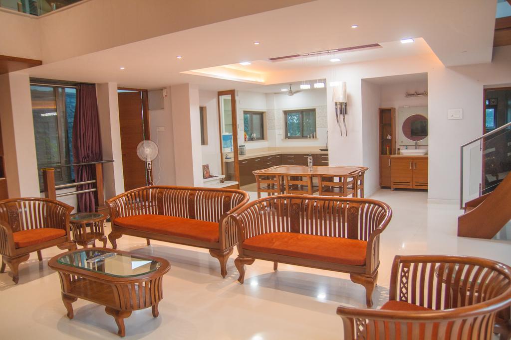 Gulmohar - Luxurious Penthouse Family Rooms Kolhapur Ngoại thất bức ảnh
